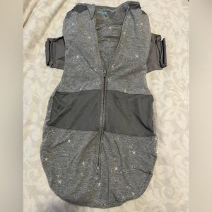 Snoo sleep sack size Medium. Happiest baby
